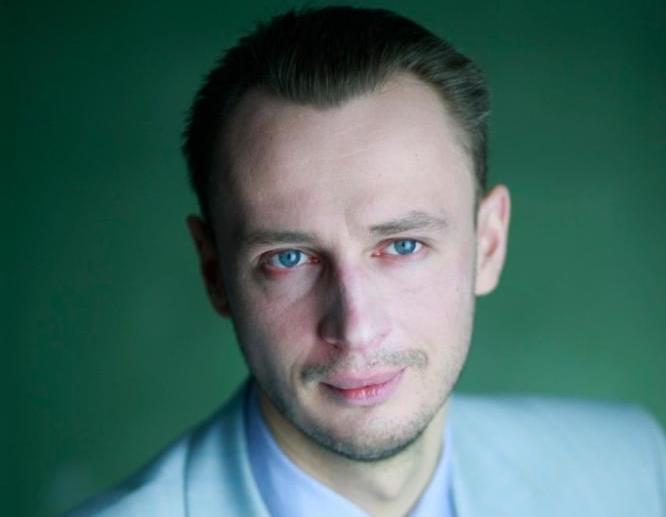 Илья Ждаников